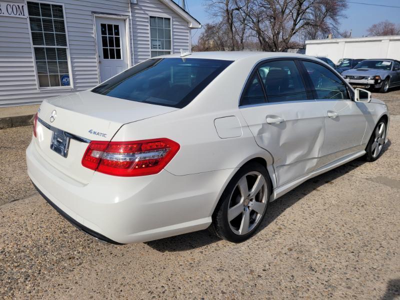 Mercedes-Benz E-Class  2010