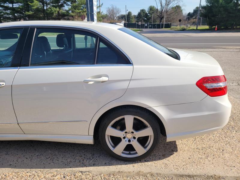 Mercedes-Benz E-Class  2010
