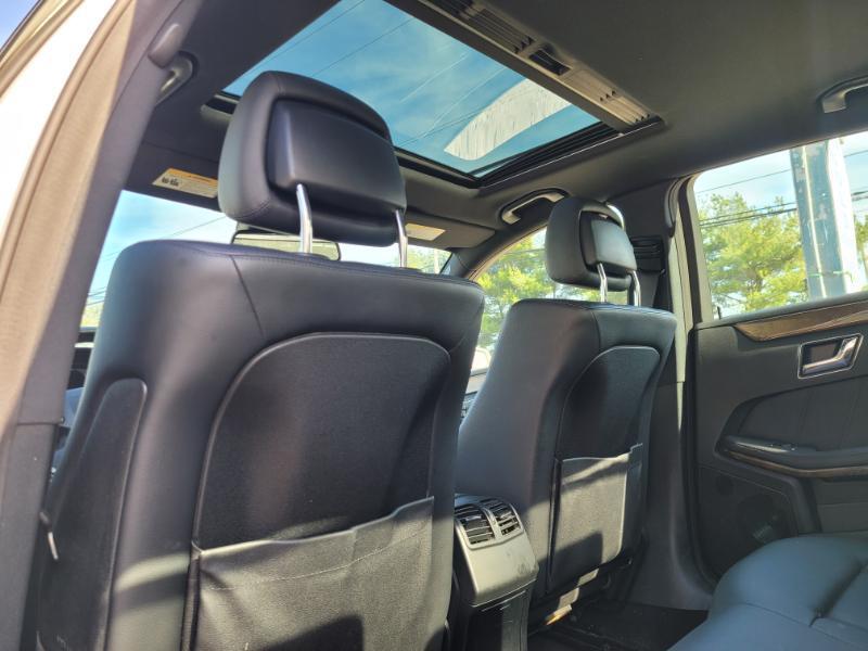 Mercedes-Benz E-Class  2010