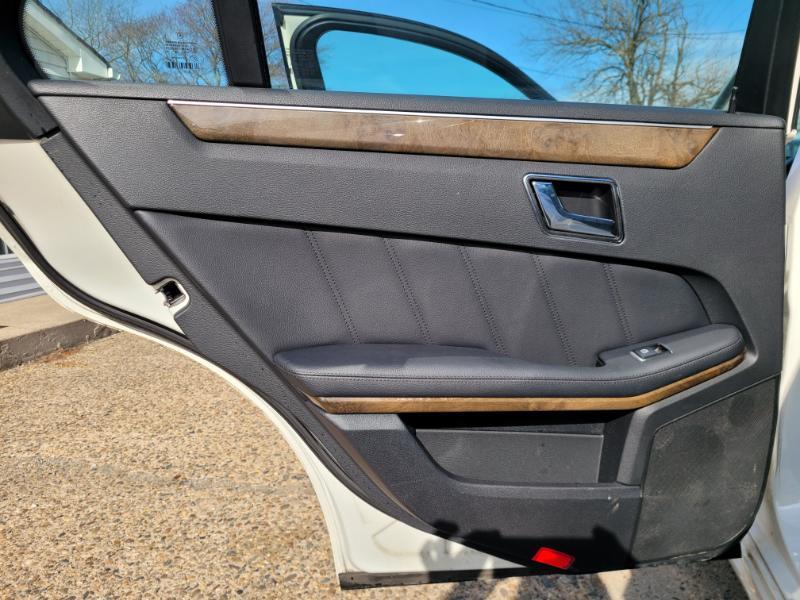 Mercedes-Benz E-Class  2010