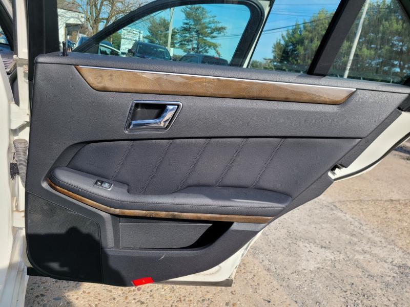 Mercedes-Benz E-Class  2010