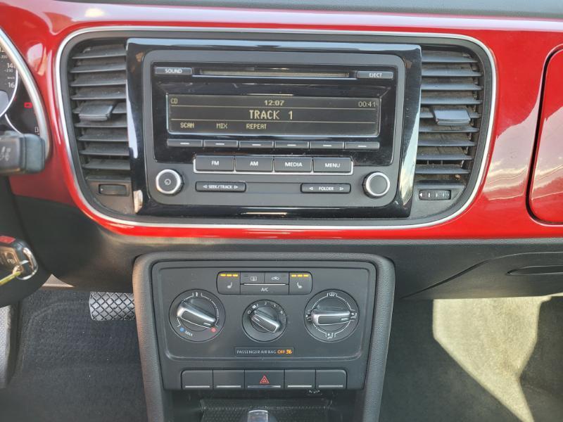 Volkswagen Beetle  2014