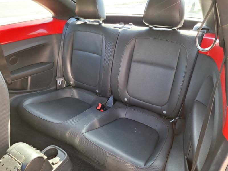 Volkswagen Beetle  2014