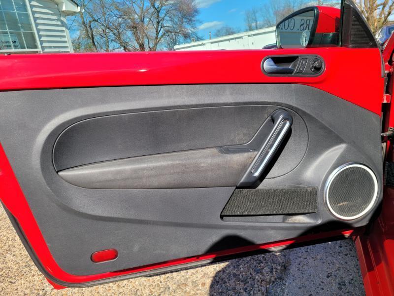 Volkswagen Beetle  2014