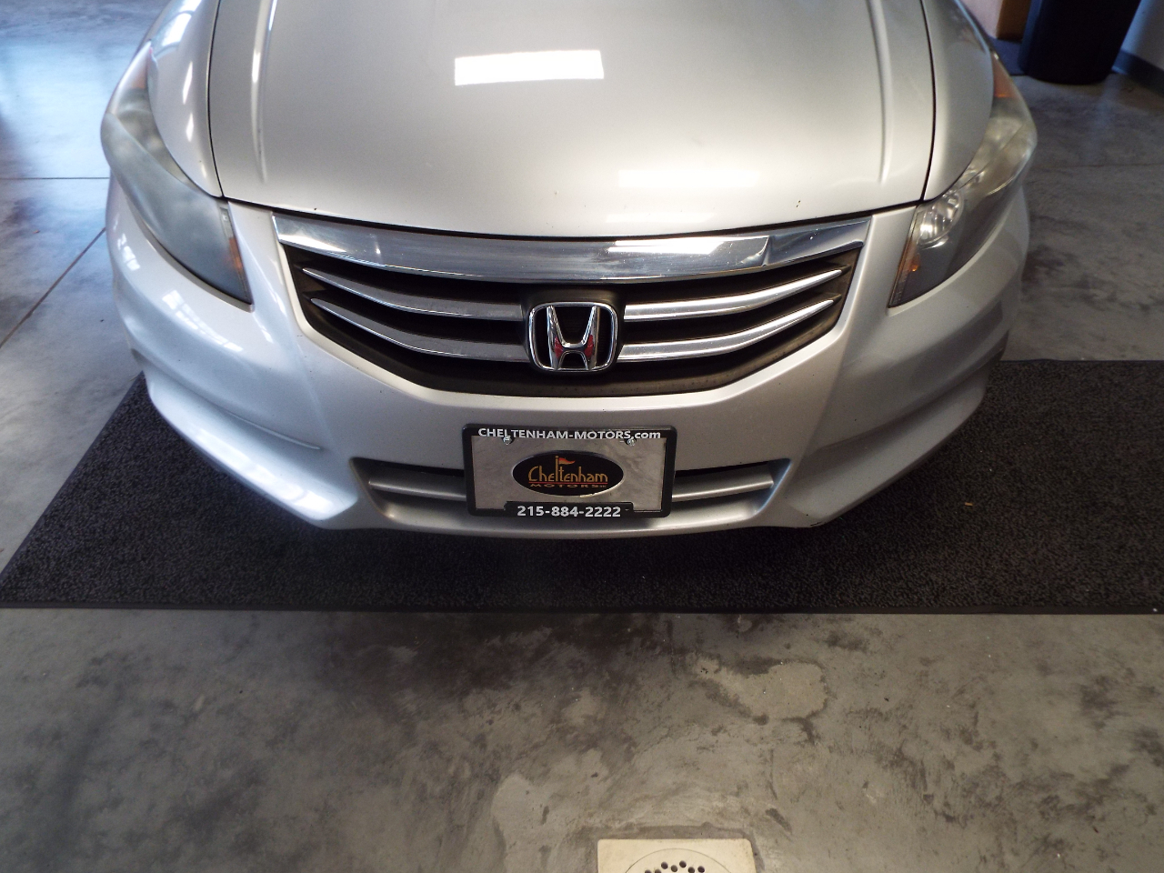 Honda Accord LX sedan AT 2012