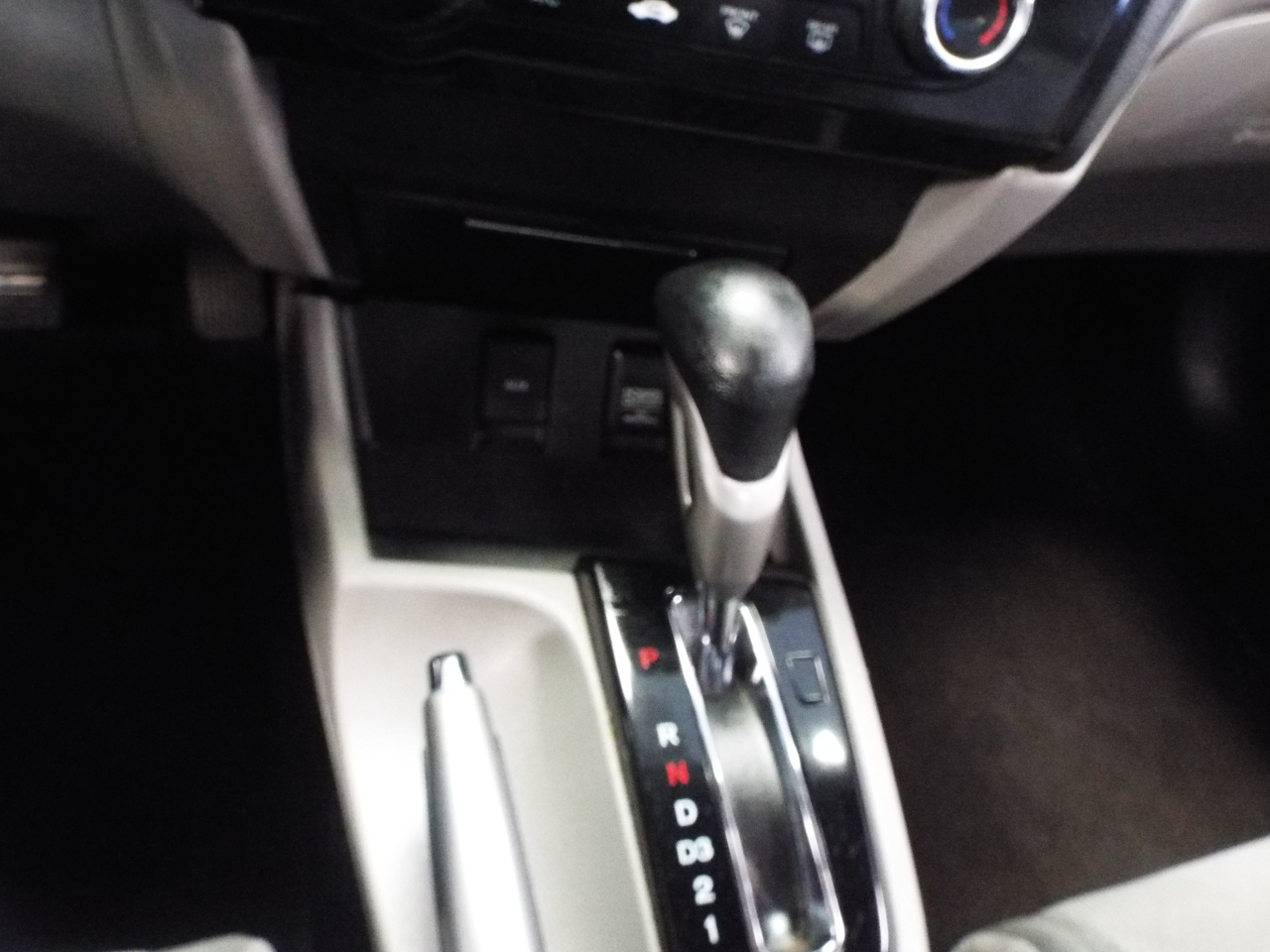 Honda Civic LX Coupe 5-Speed AT 2013