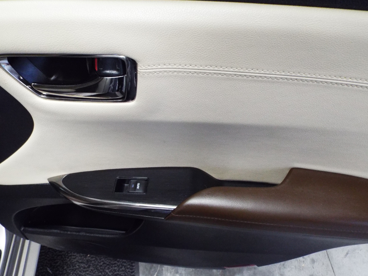 Toyota Avalon XLE Touring 2015