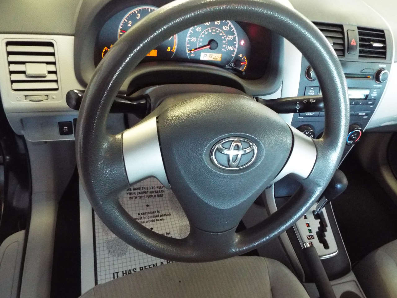 Toyota Corolla LE 4-Speed AT 2010