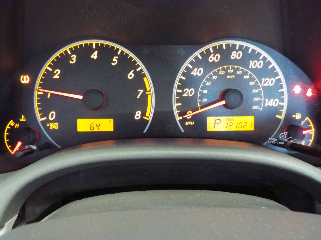 Toyota Corolla LE 4-Speed AT 2010