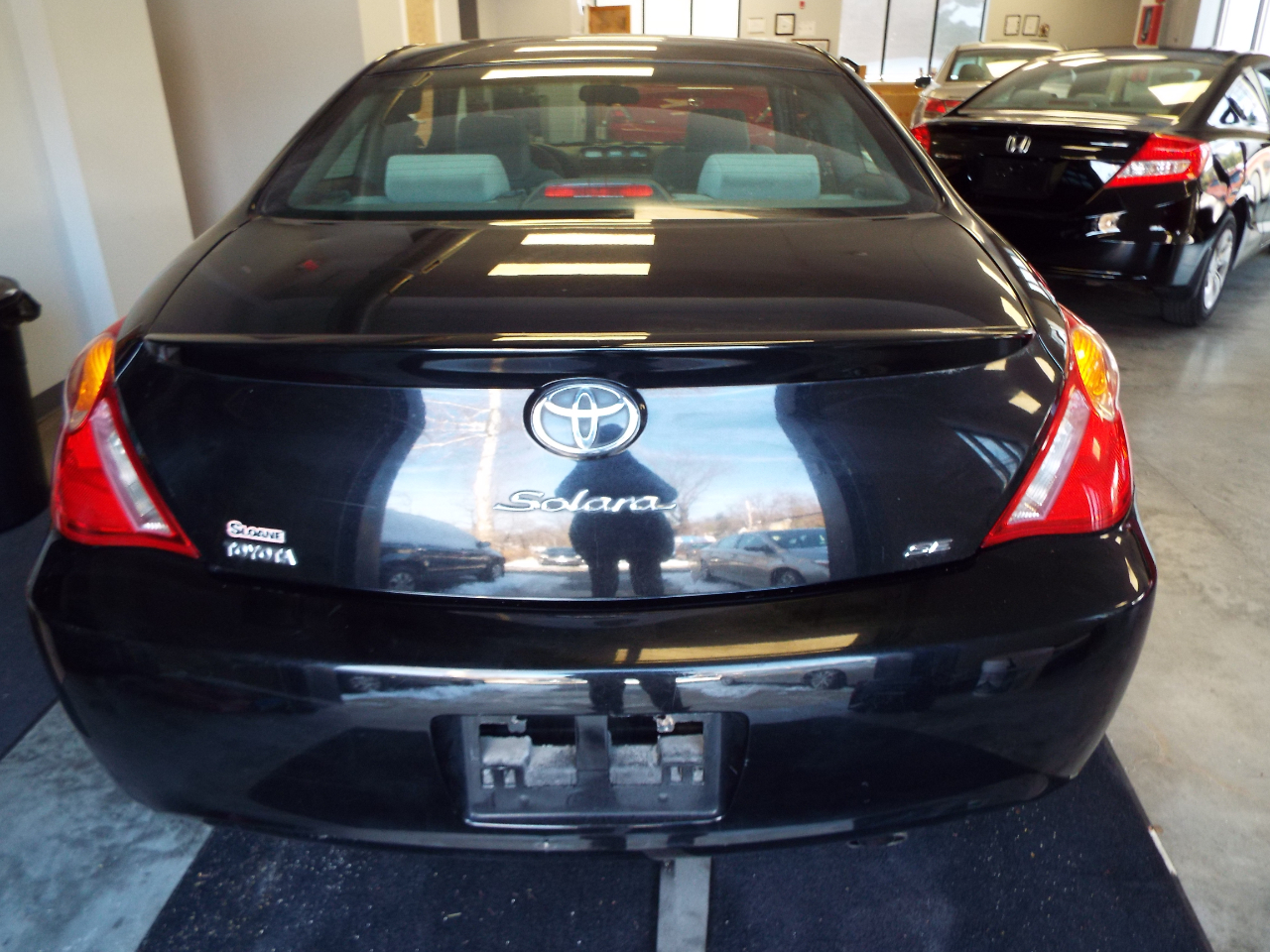 Toyota Corolla LE 4-Speed AT 2010