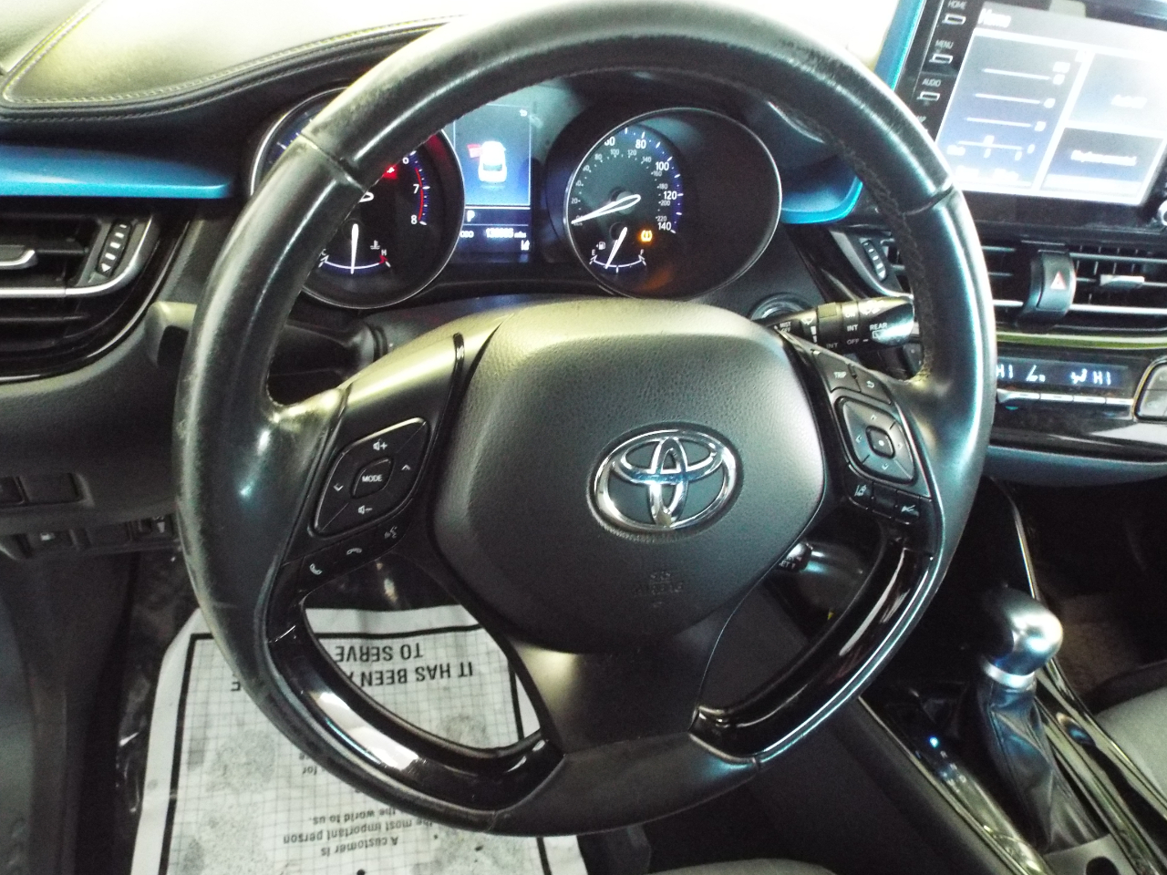 Toyota C-HR XLE 2019