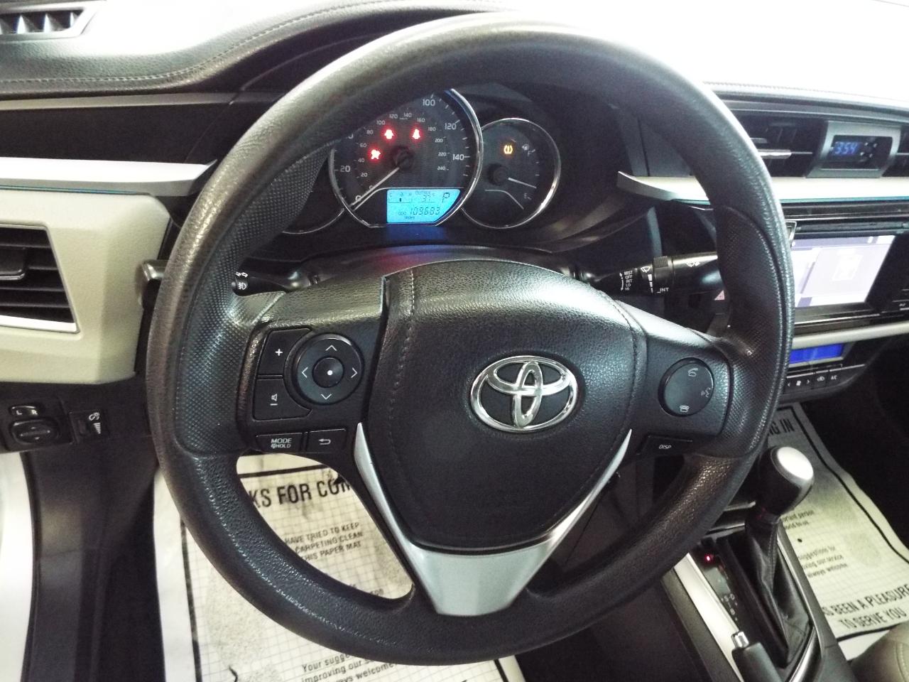 Toyota Corolla LE 4D Sedan 2015