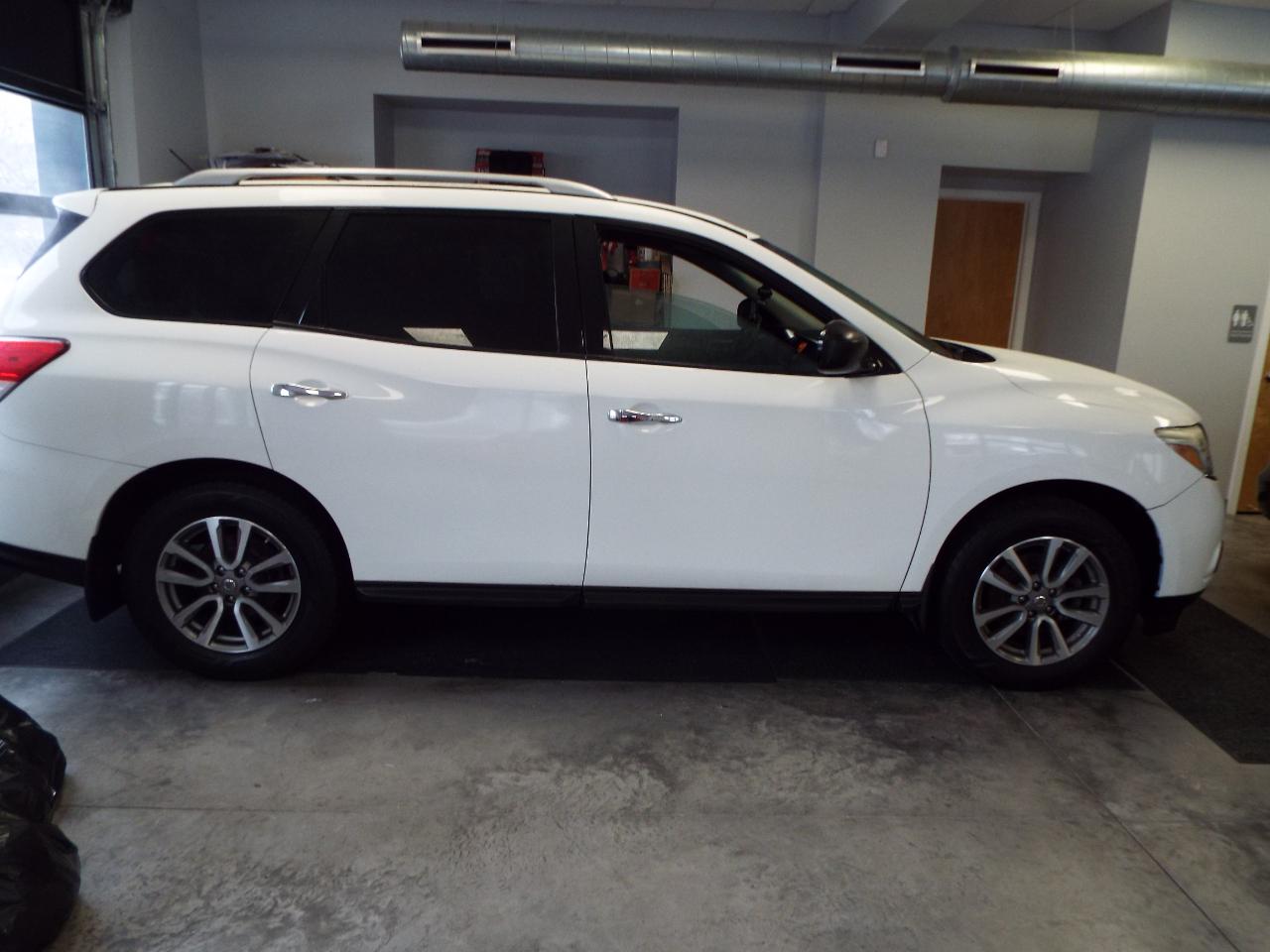 Nissan Pathfinder S 4WD 2015