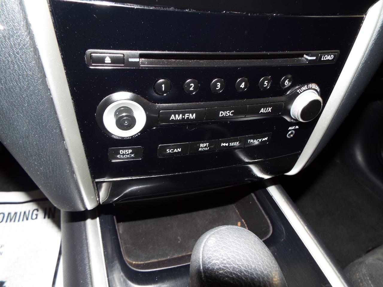 Nissan Pathfinder S 4WD 2015