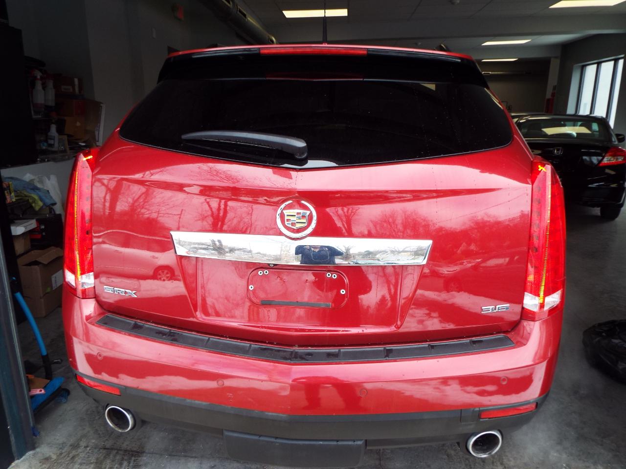 Cadillac SRX Luxury 2012