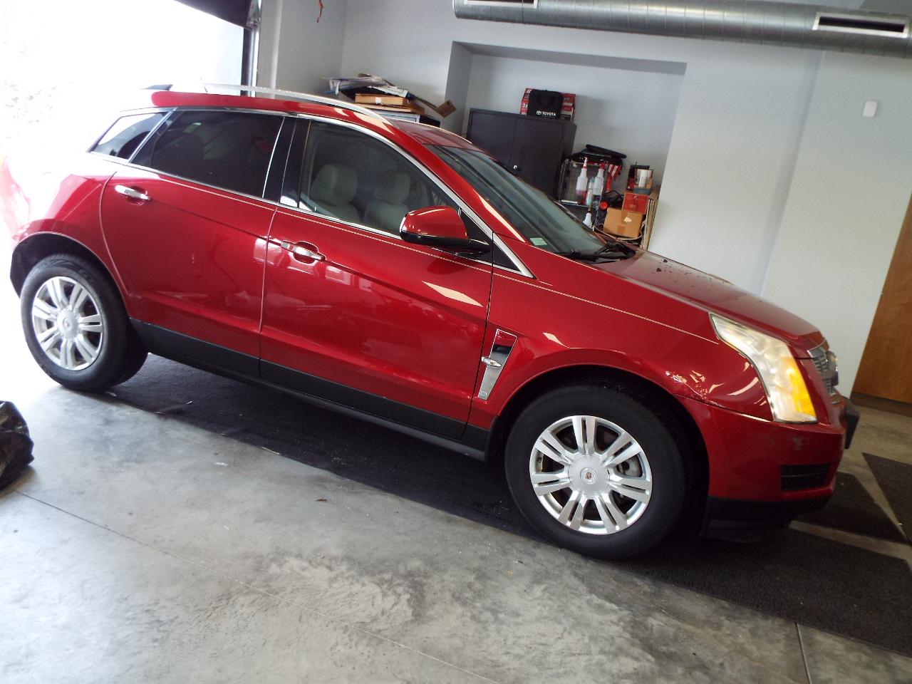 Cadillac SRX Luxury 2012