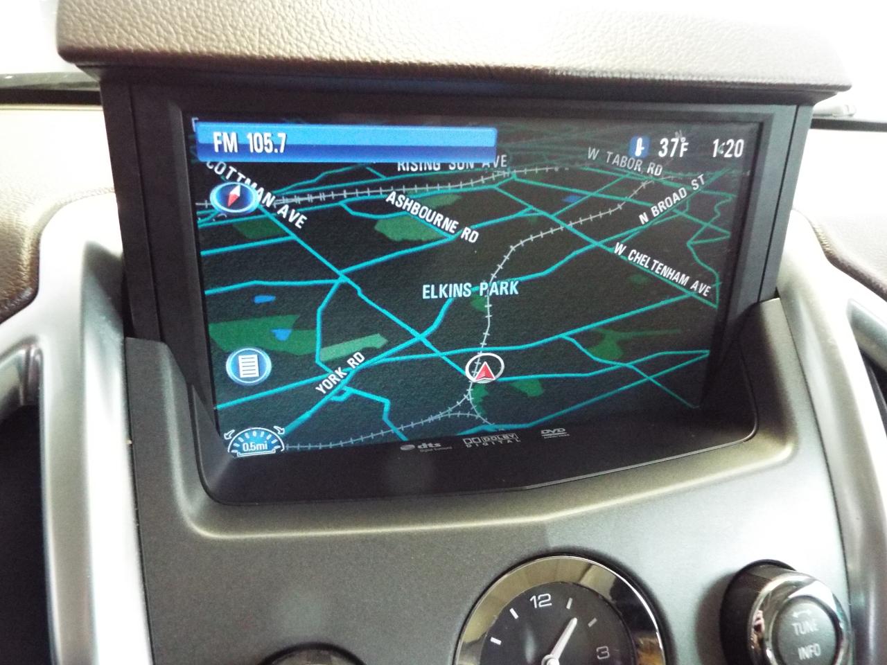 Cadillac SRX Luxury 2012