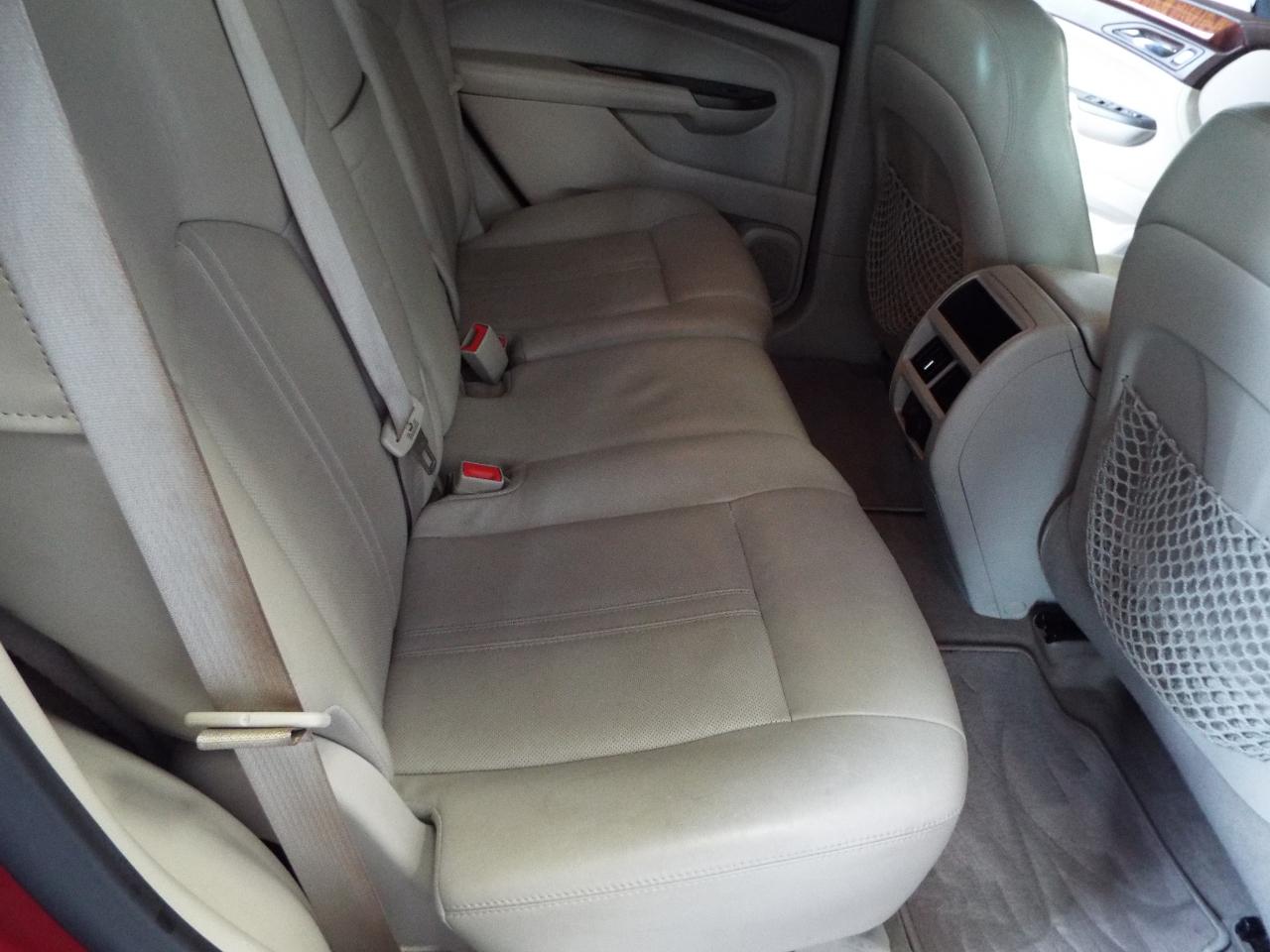 Cadillac SRX Luxury 2012