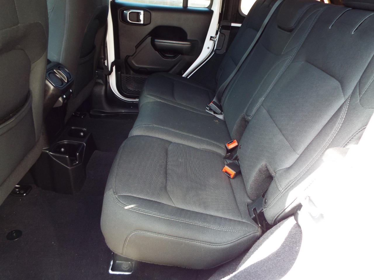 Jeep Wrangler Unlimited Sport 2018