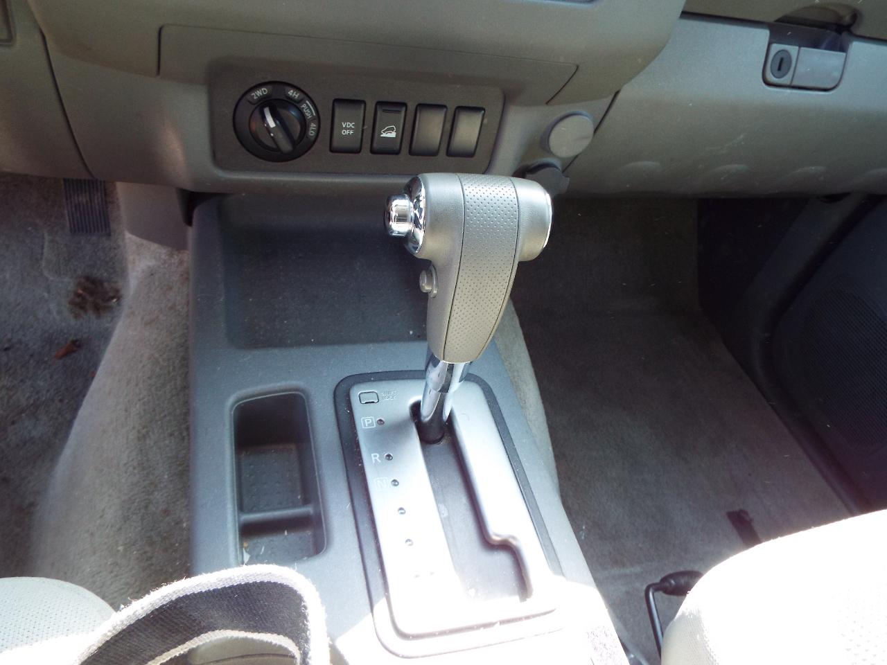 Nissan Frontier S Crew Cab 4WD 2011