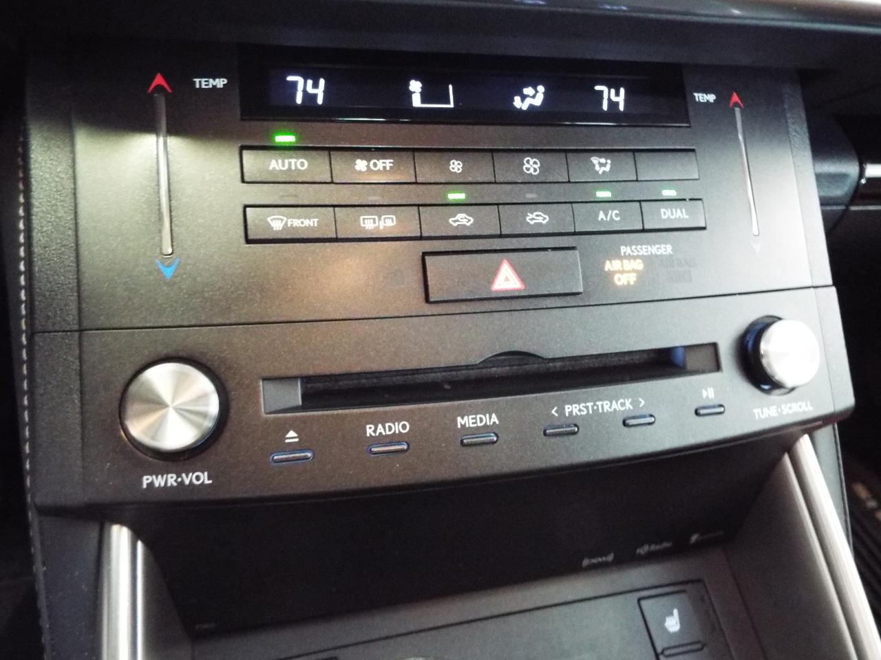 Lexus IS 300 AWD 2016