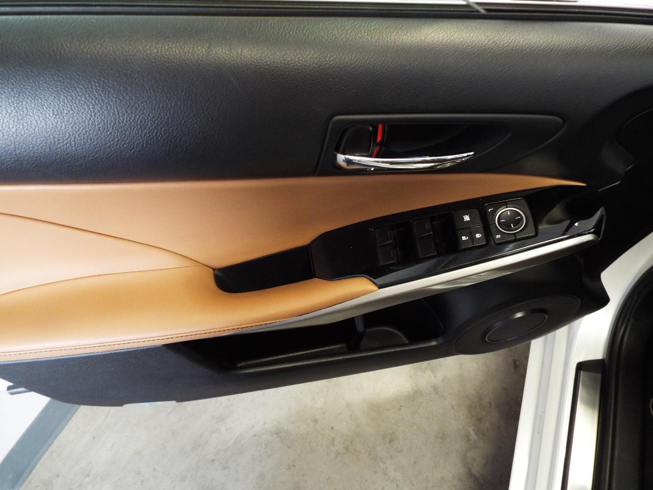 Lexus IS 300 AWD 2016