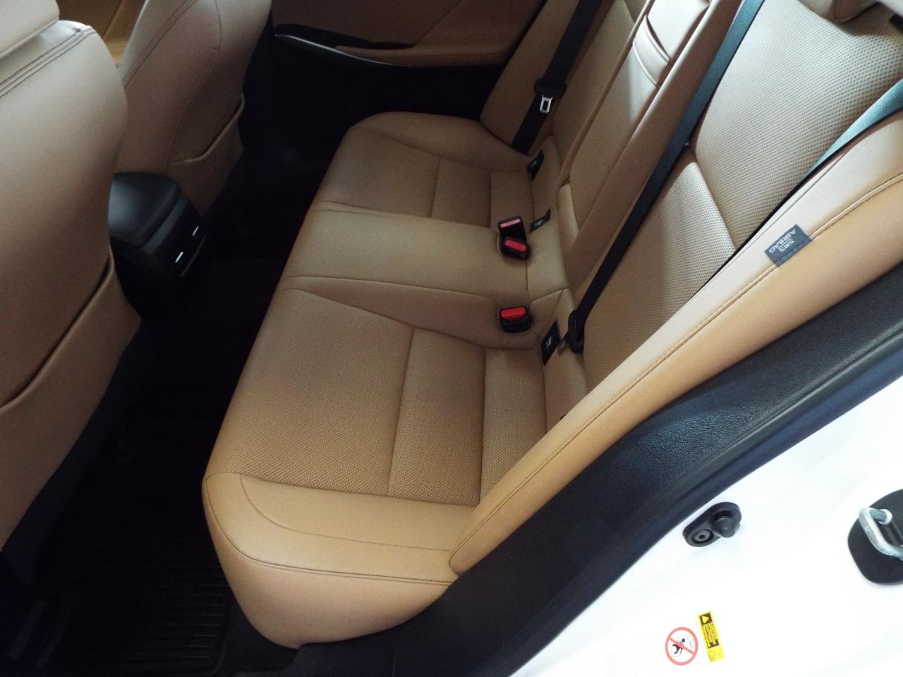 Lexus IS 300 AWD 2016