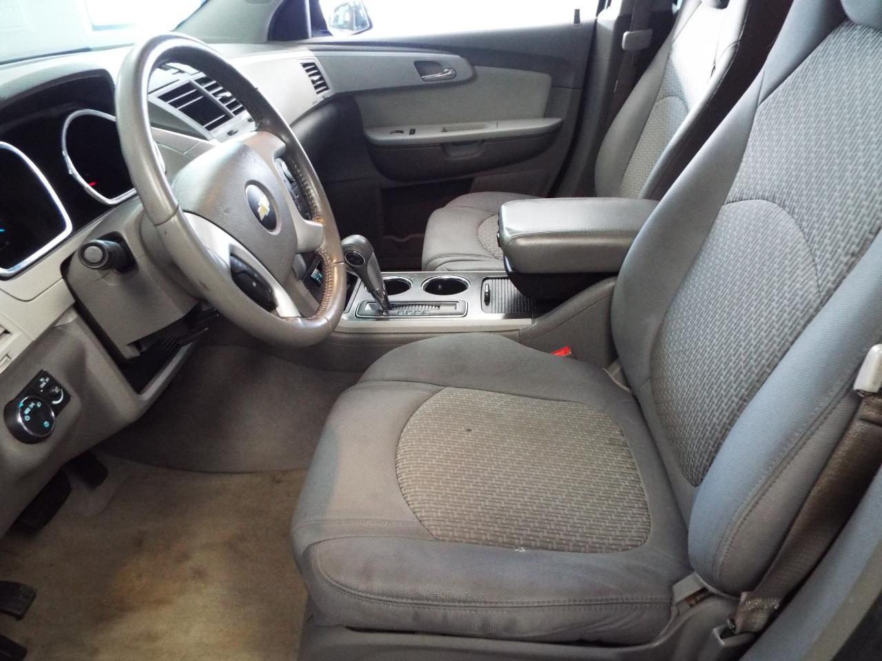 Chevrolet Traverse LT AWD 2012