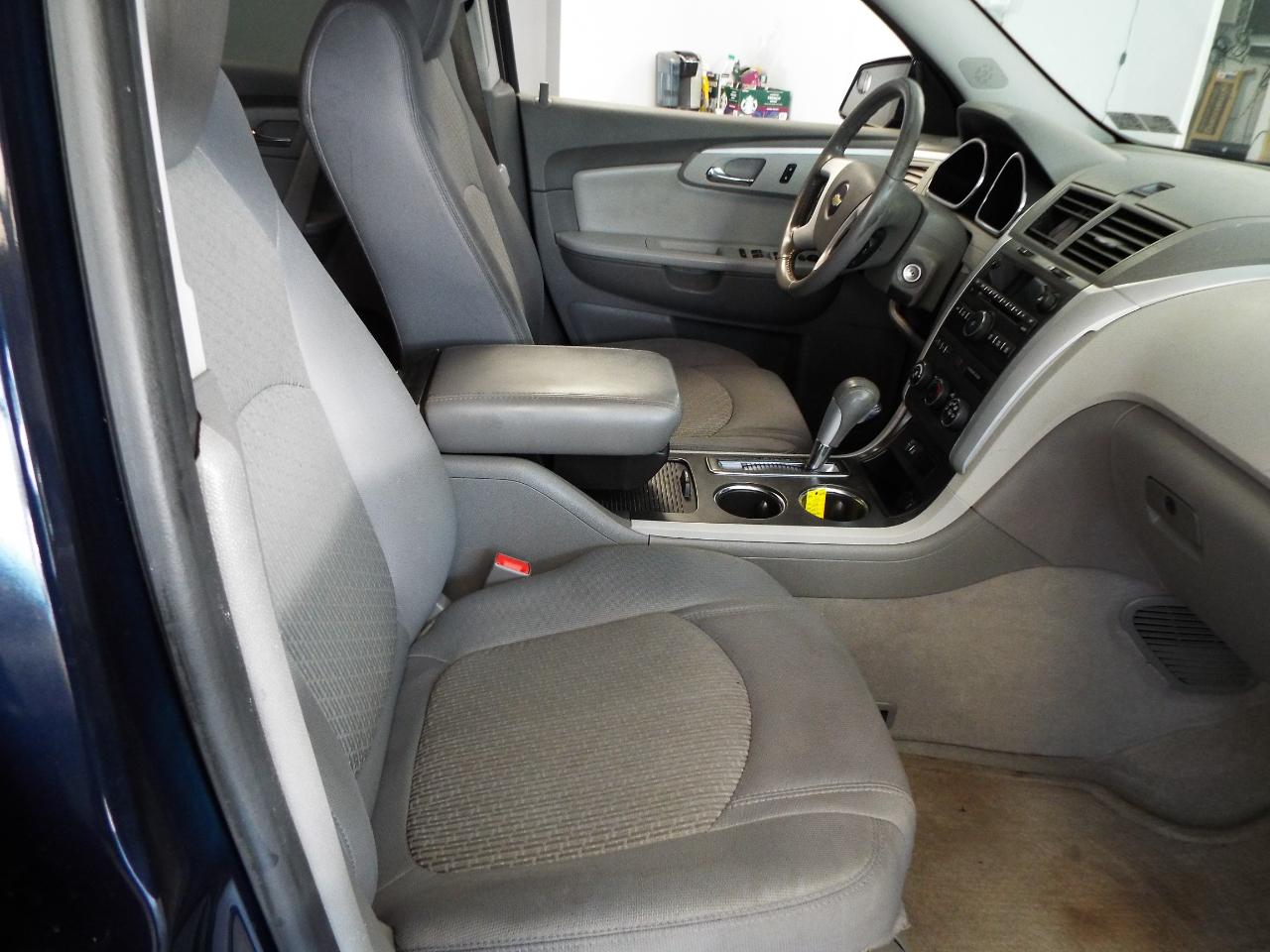 Chevrolet Traverse LT AWD 2012