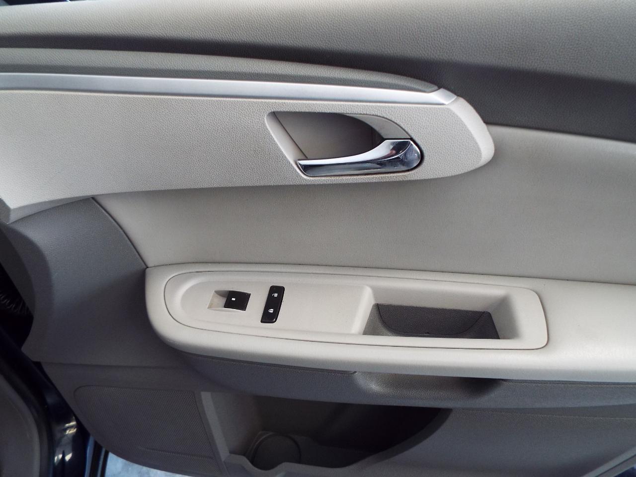 Chevrolet Traverse LT AWD 2012