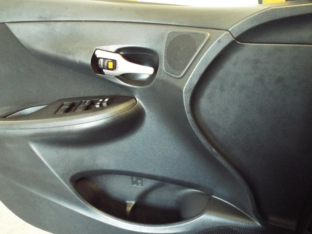 Toyota Corolla S 4-Speed AT 2009