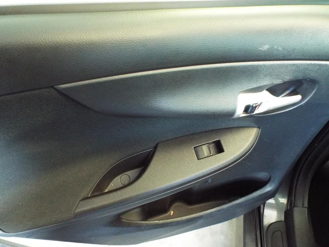 Toyota Corolla S 4-Speed AT 2009