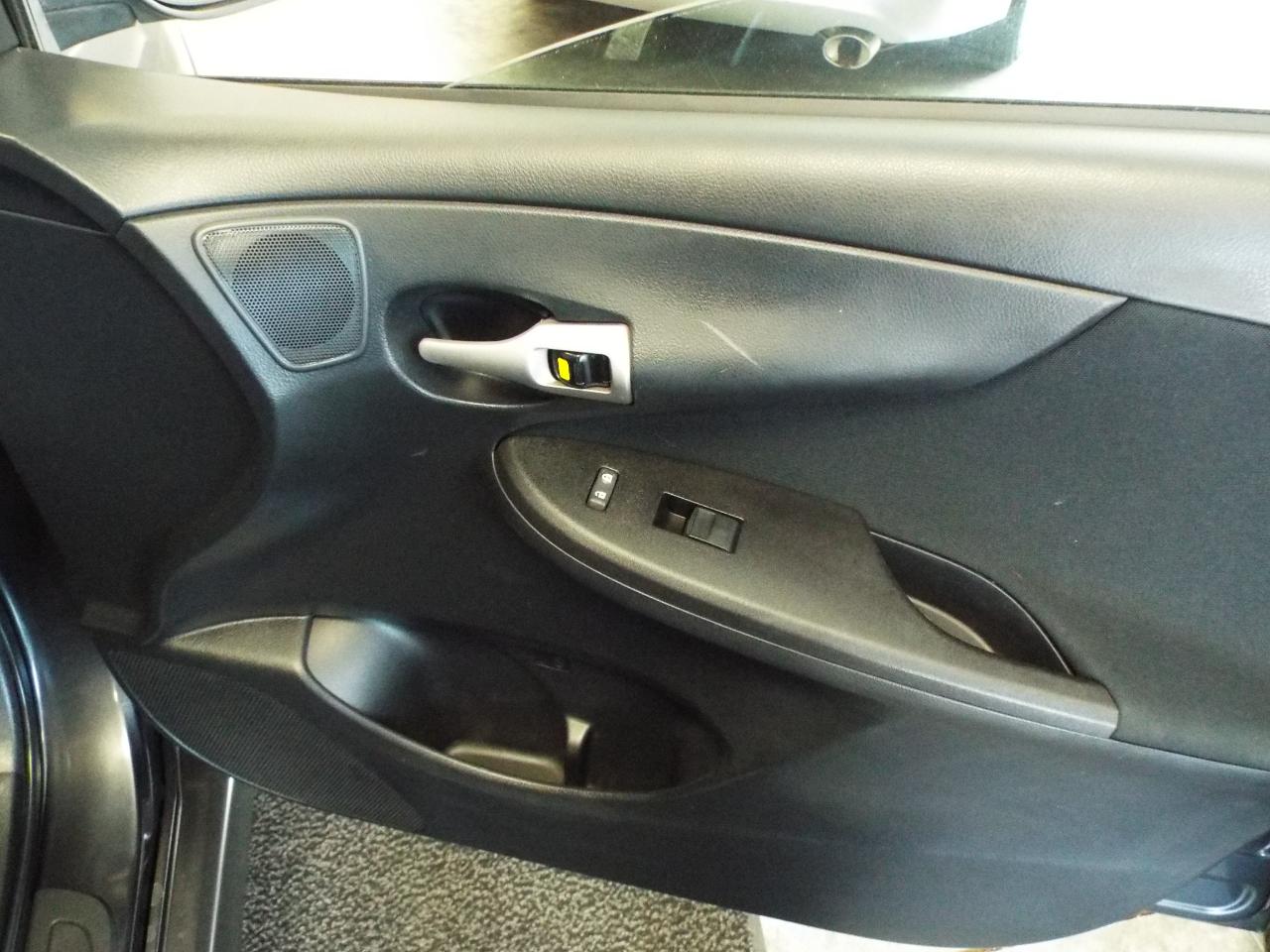 Toyota Corolla S 4-Speed AT 2009