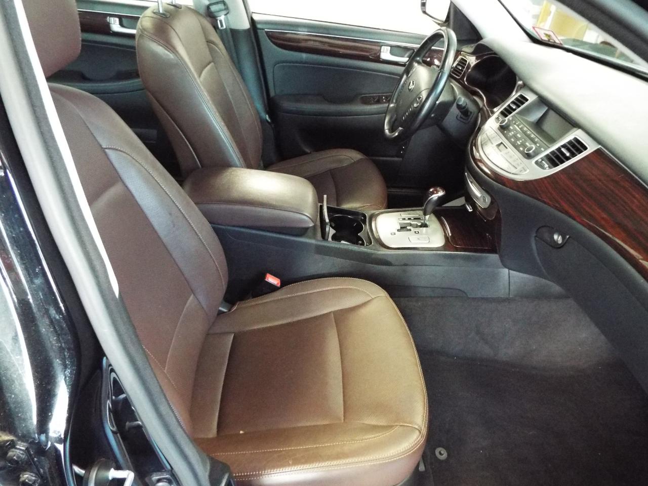 Hyundai Genesis 3.8L 2013