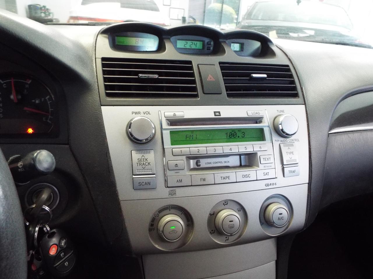 Toyota Camry Solara SE 2006