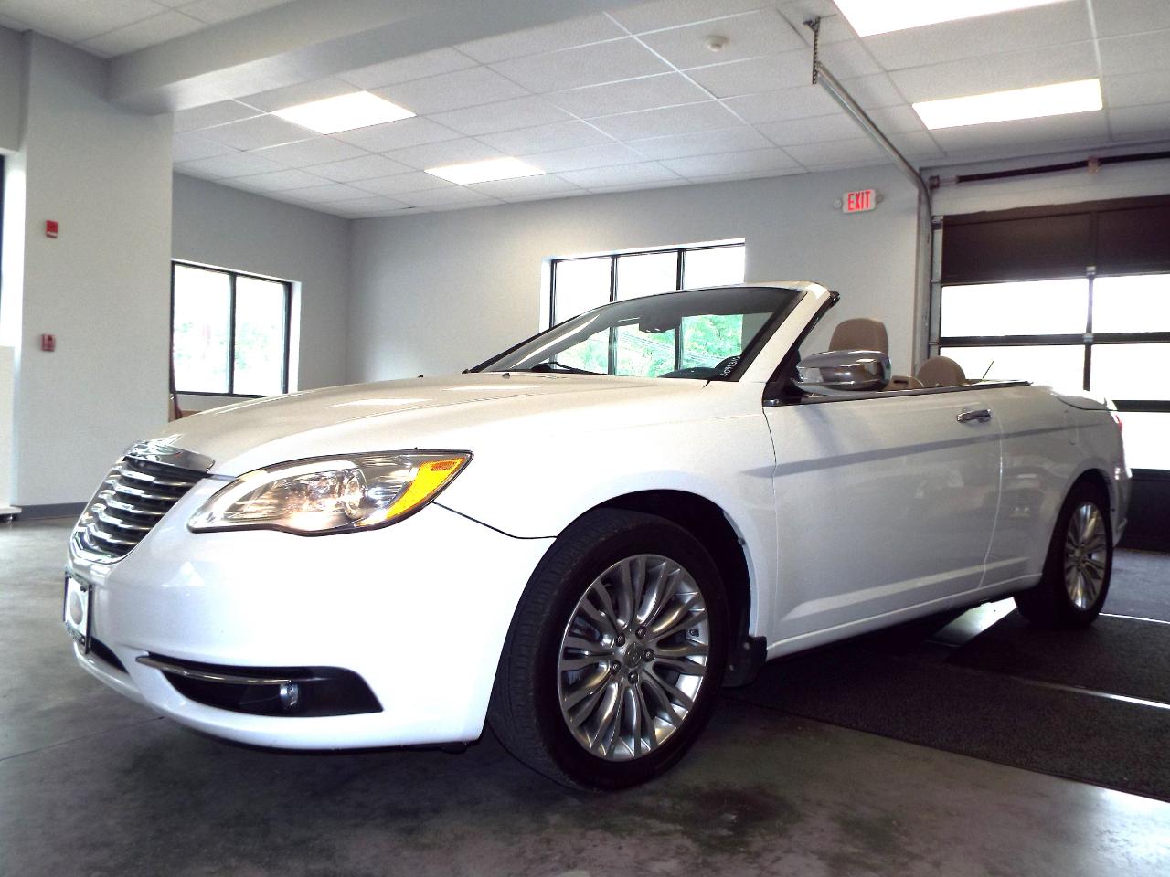 2011 Chrysler 200 Limited Convertible