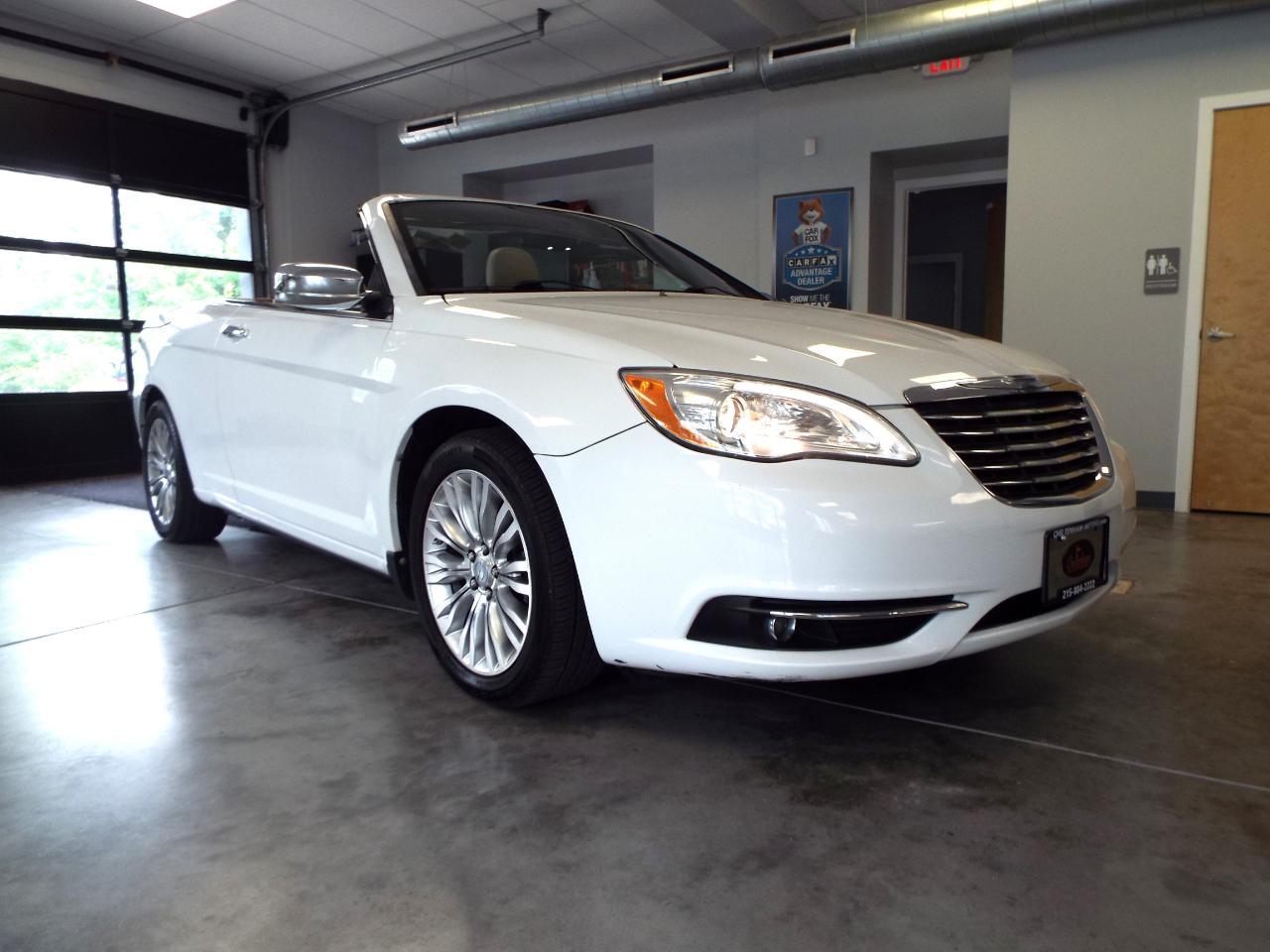 Chrysler 200 Limited Convertible 2011