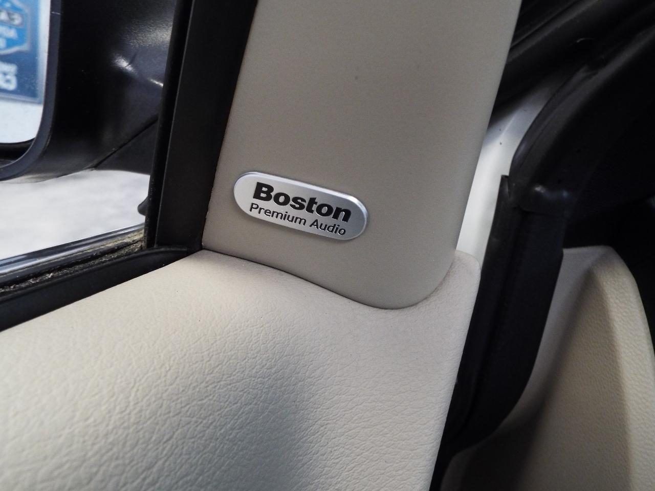 Chrysler 200 Limited Convertible 2011