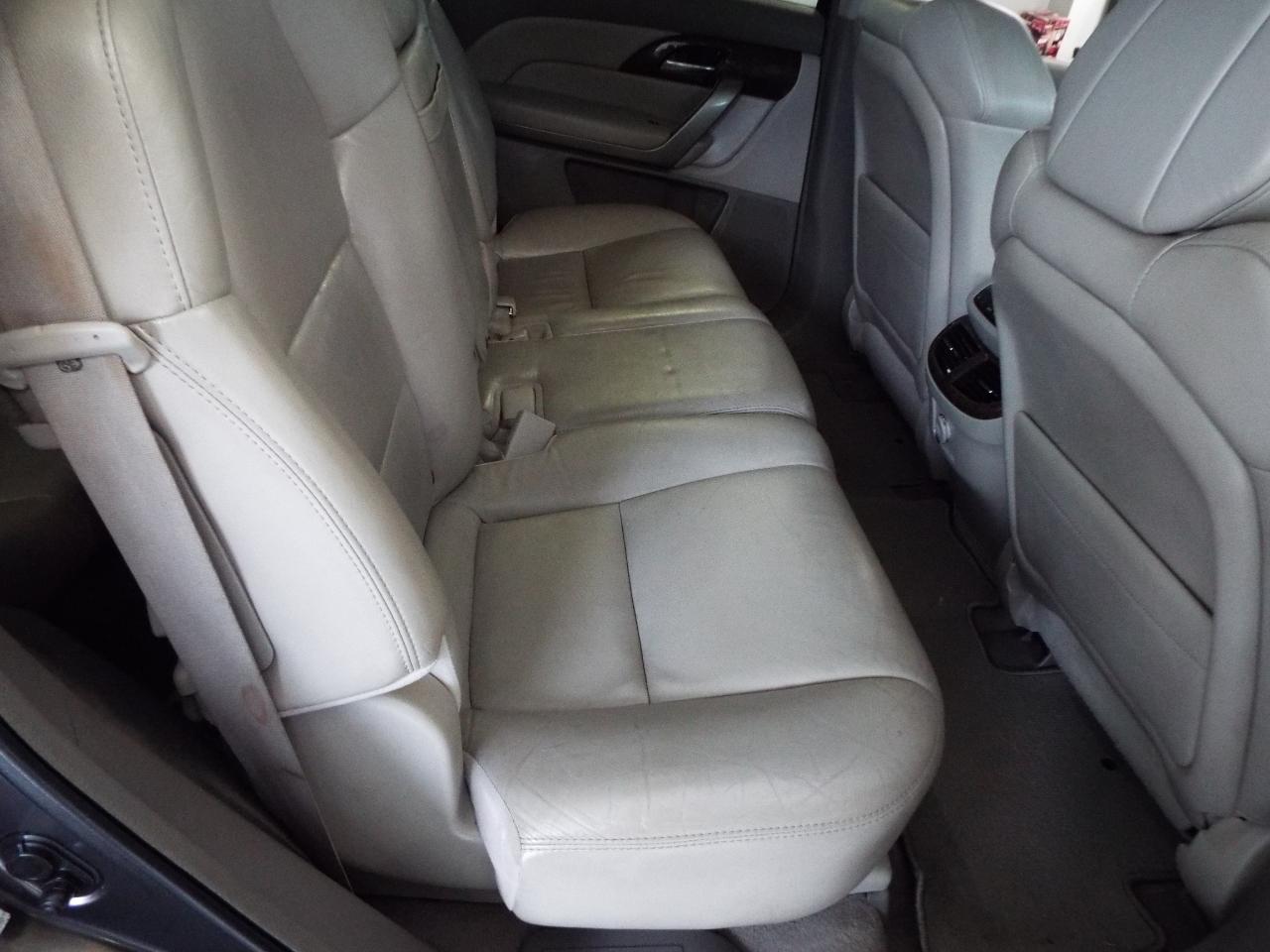 Acura MDX 6-Spd AT w/Tech Package 2011