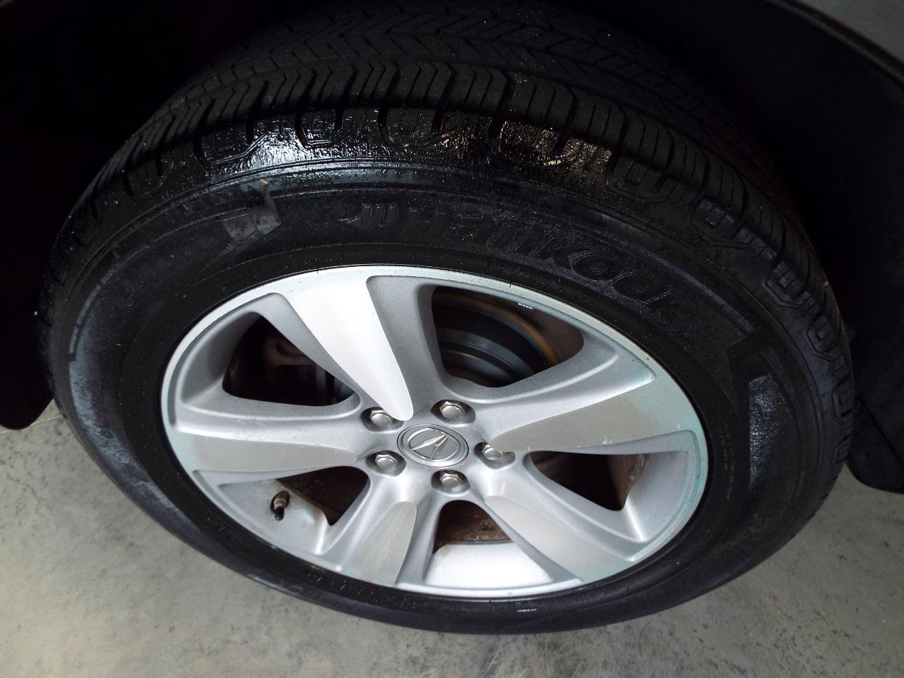 Acura MDX 6-Spd AT w/Tech Package 2011