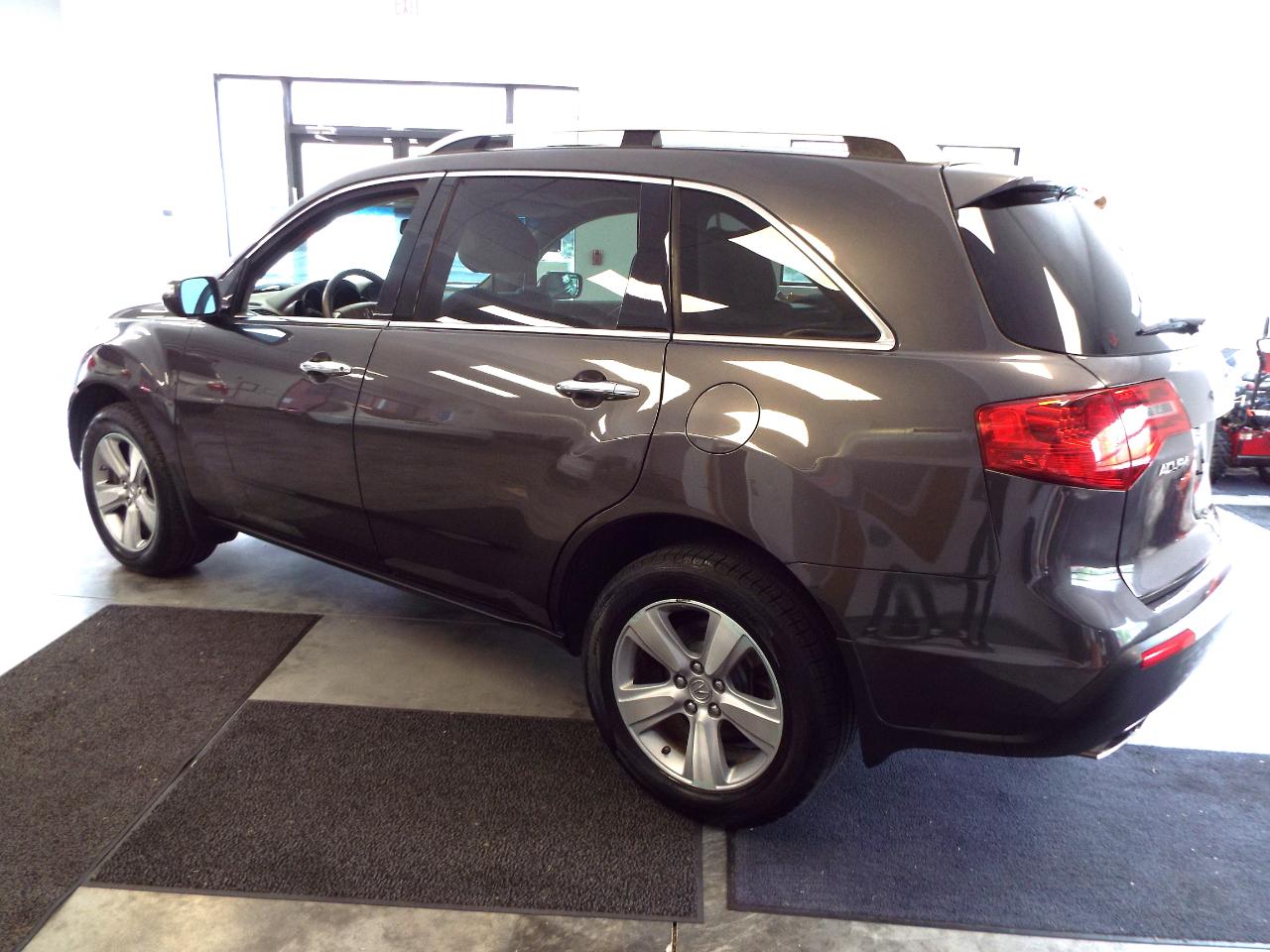 Acura MDX 6-Spd AT w/Tech Package 2011