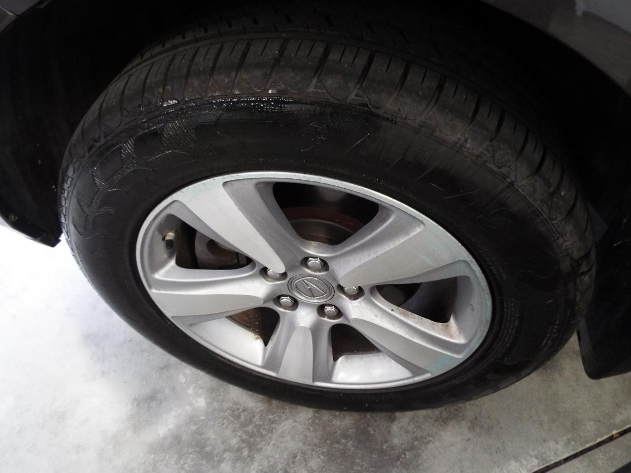 Acura MDX 6-Spd AT w/Tech Package 2011