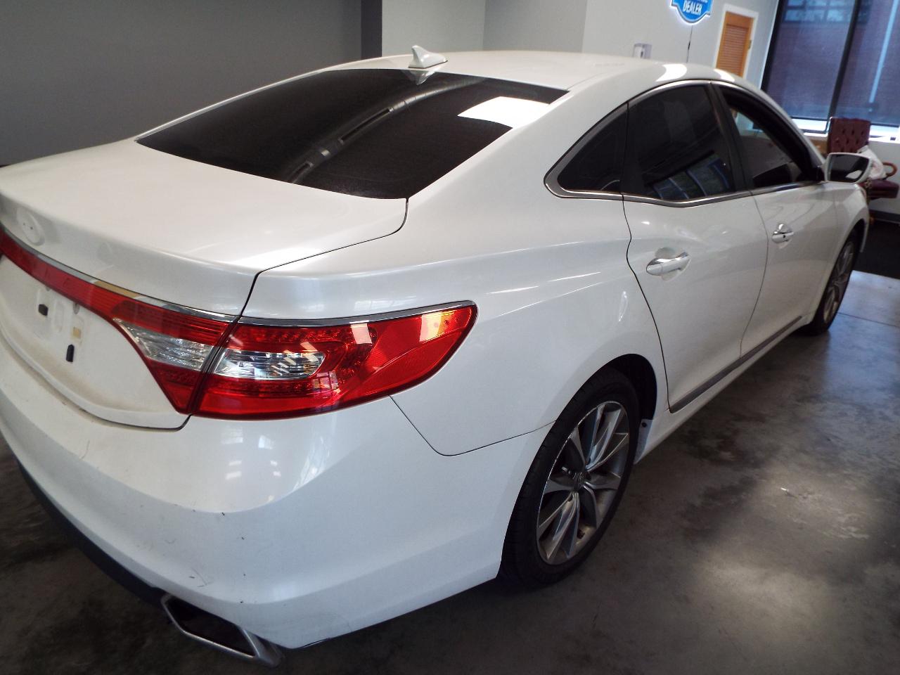Hyundai Azera Base 2015
