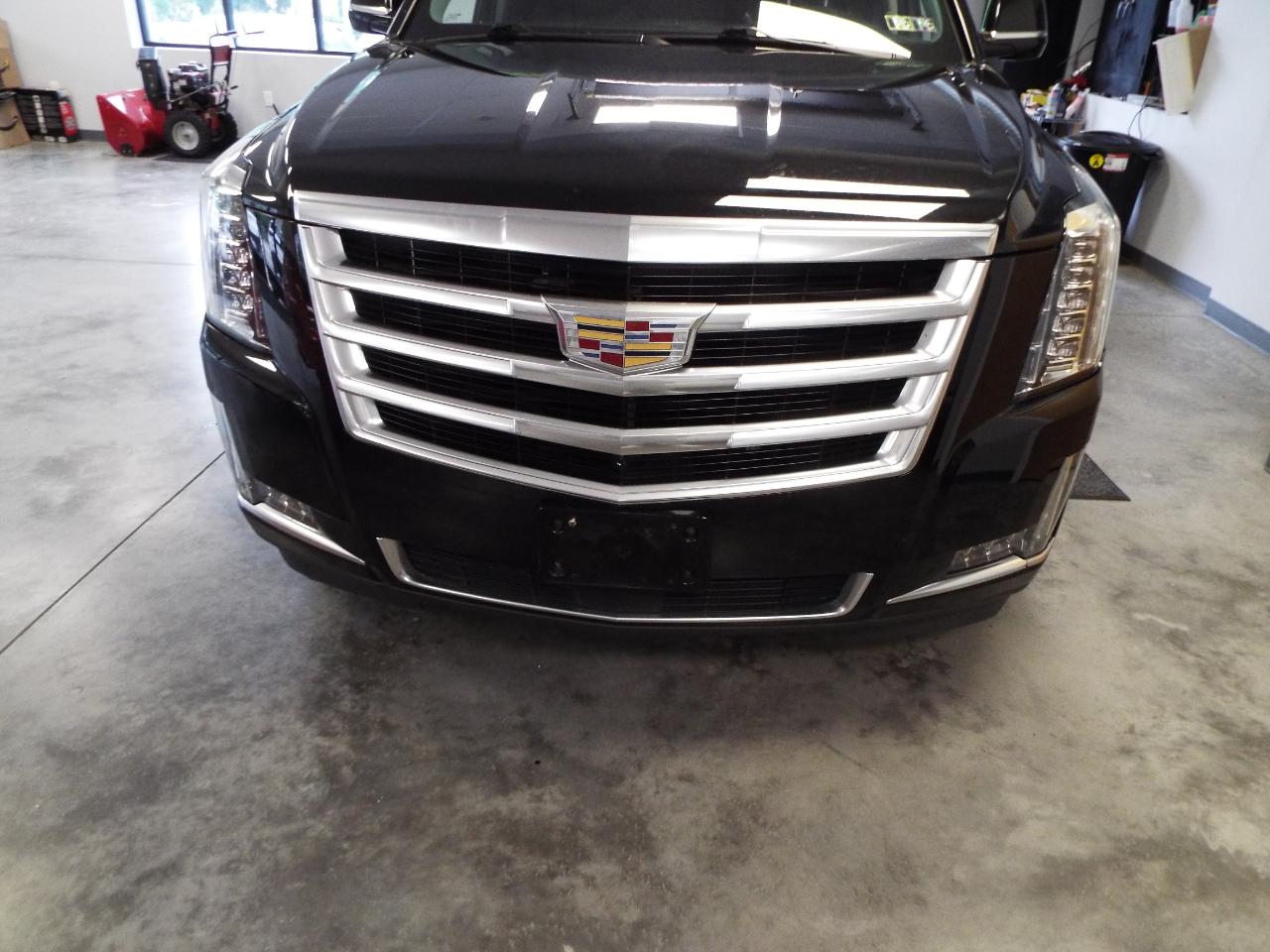 Cadillac Escalade ESV Premium 4WD 2018