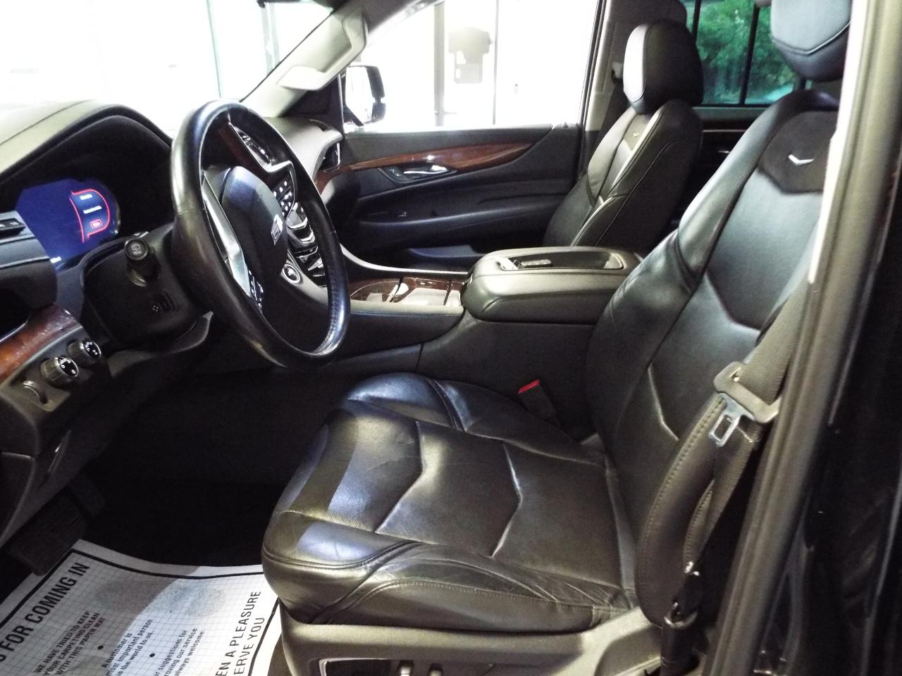 Cadillac Escalade ESV Premium 4WD 2018