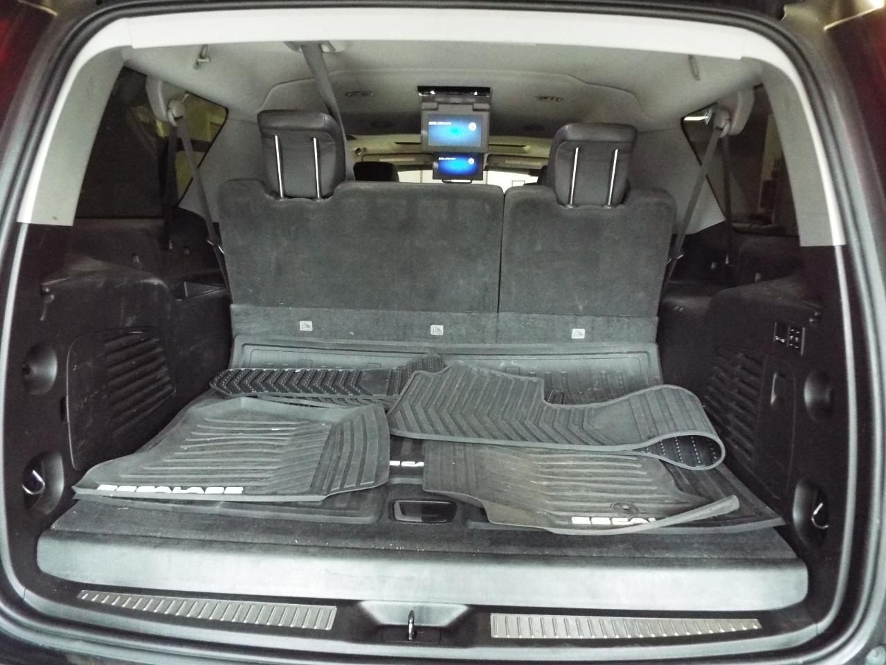 Cadillac Escalade ESV Premium 4WD 2018
