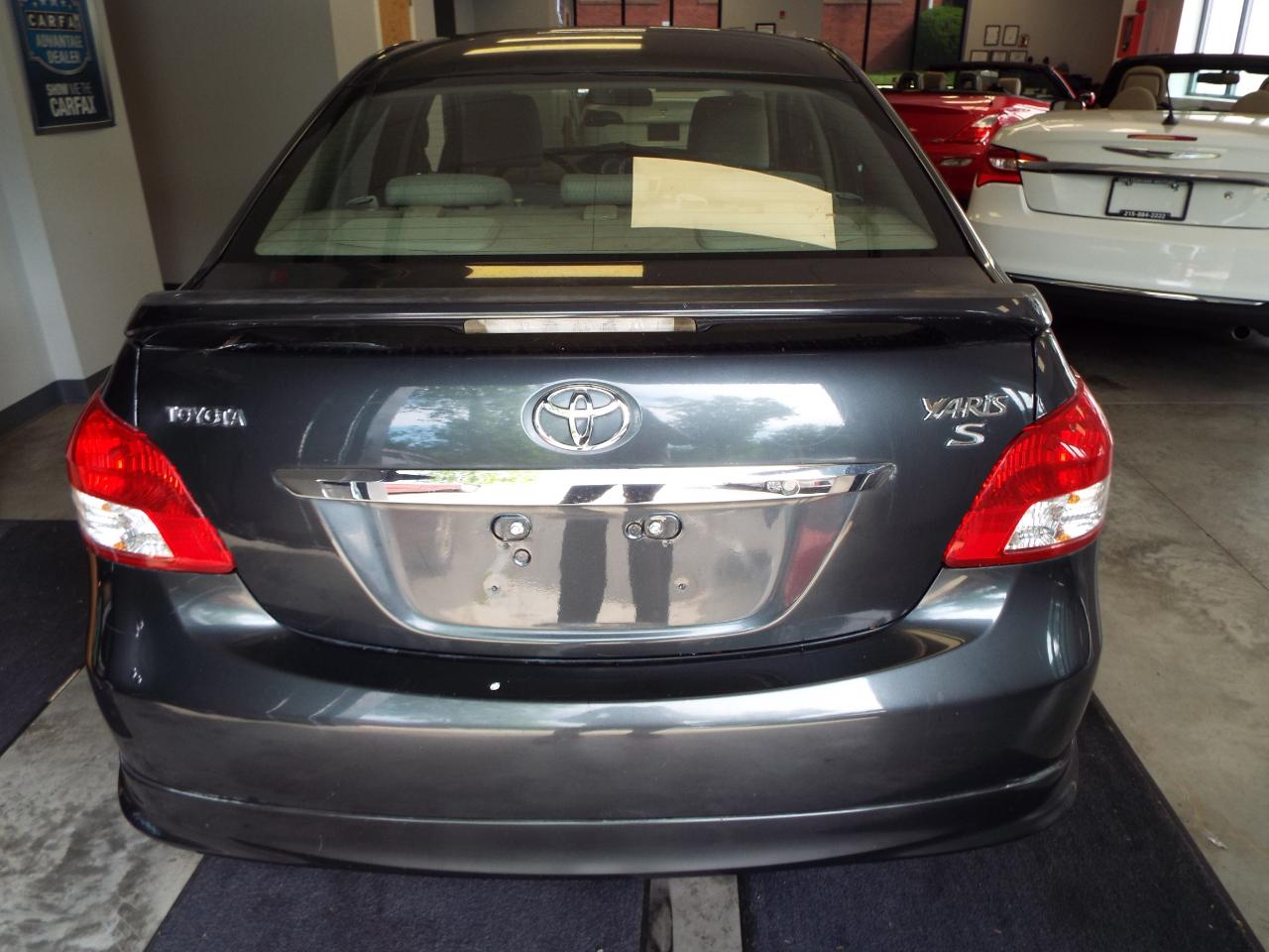 Toyota Yaris S 4D Sedan 2007