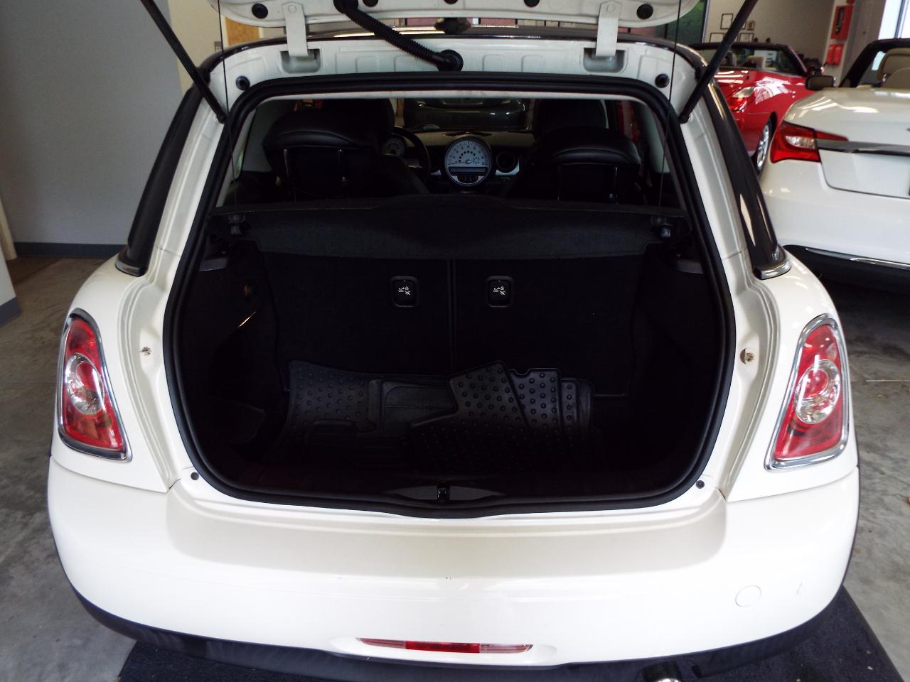 MINI Cooper Base 2012