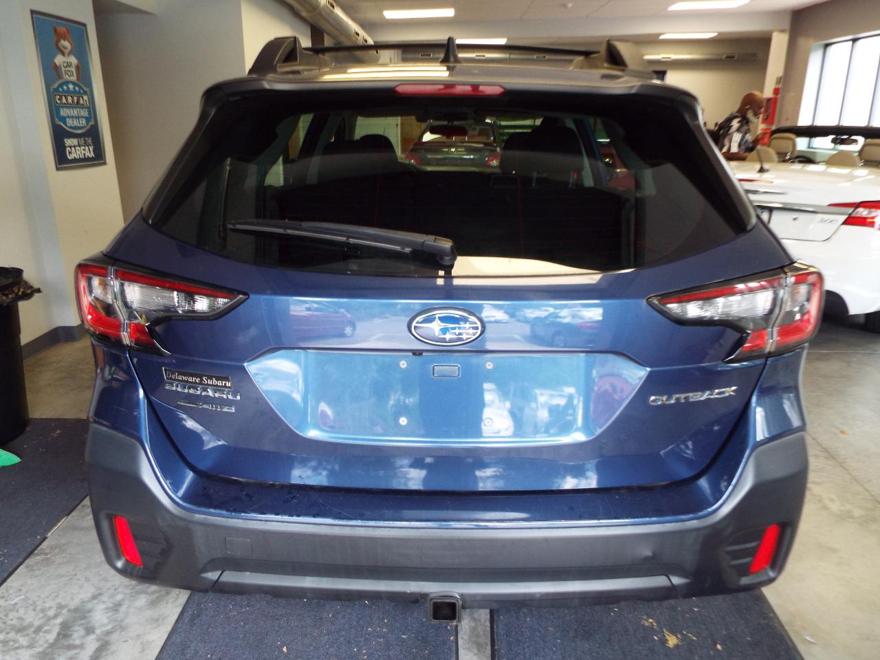 Subaru Outback Base 2021
