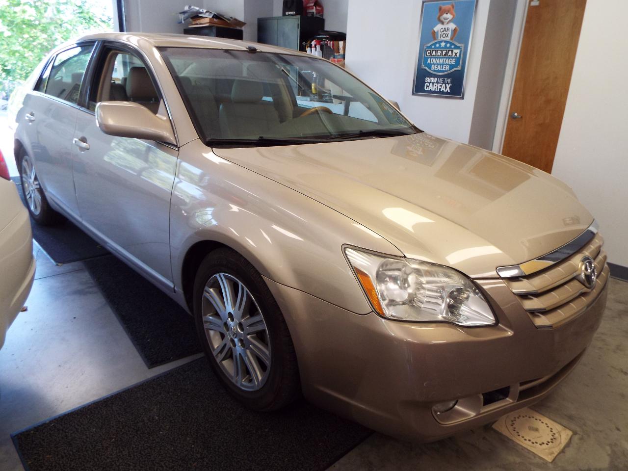 Toyota Avalon Limited 2006